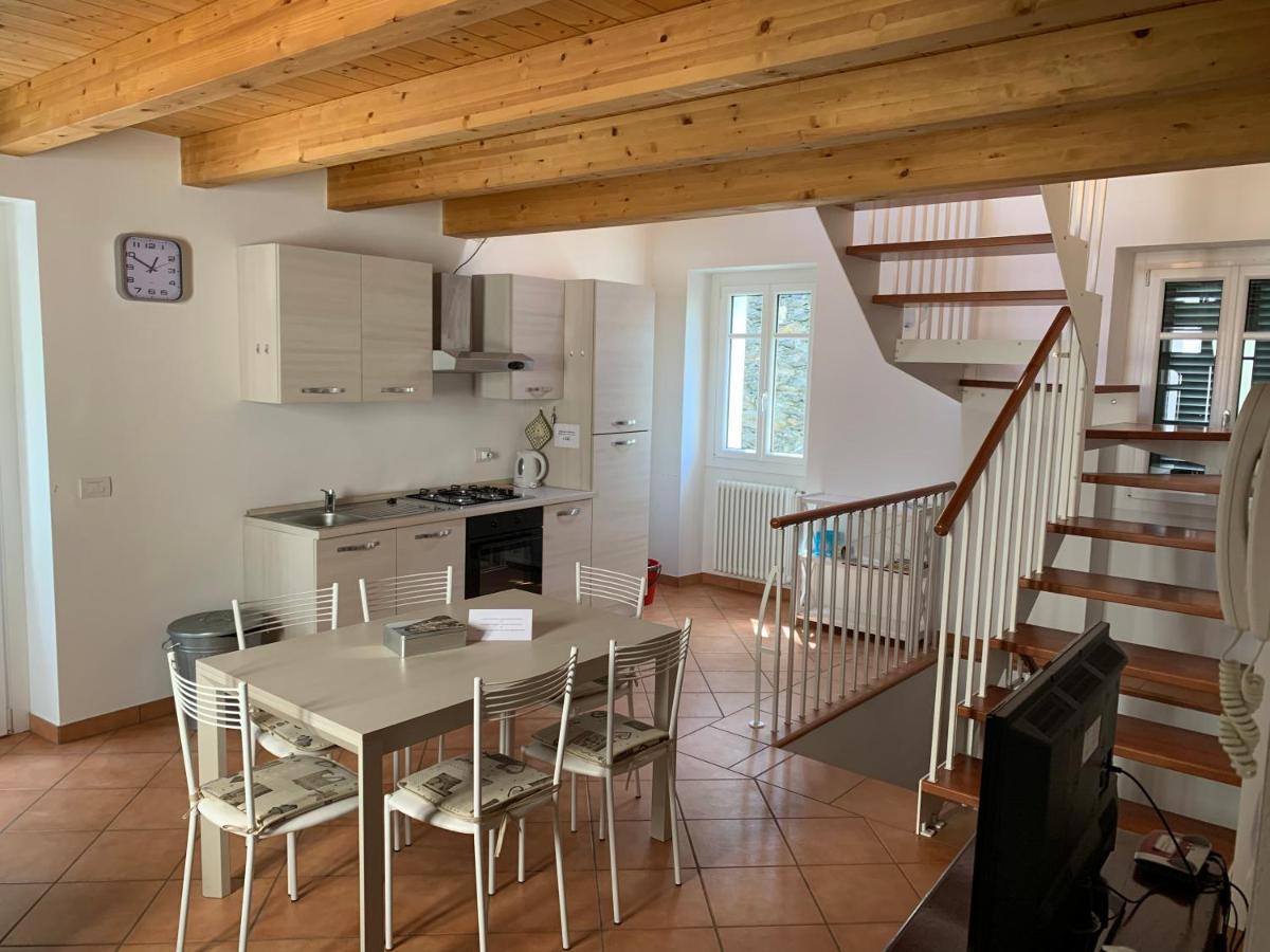 Al Castello Lägenhet Dervio Exteriör bild