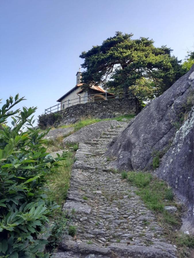 Al Castello Lägenhet Dervio Exteriör bild