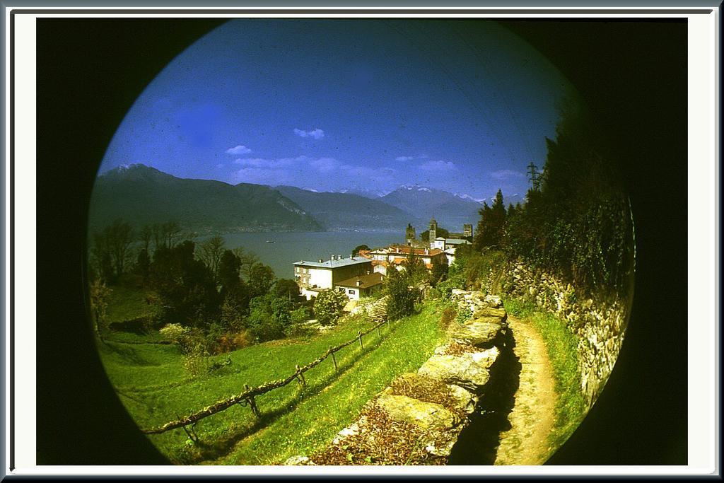 Al Castello Lägenhet Dervio Exteriör bild